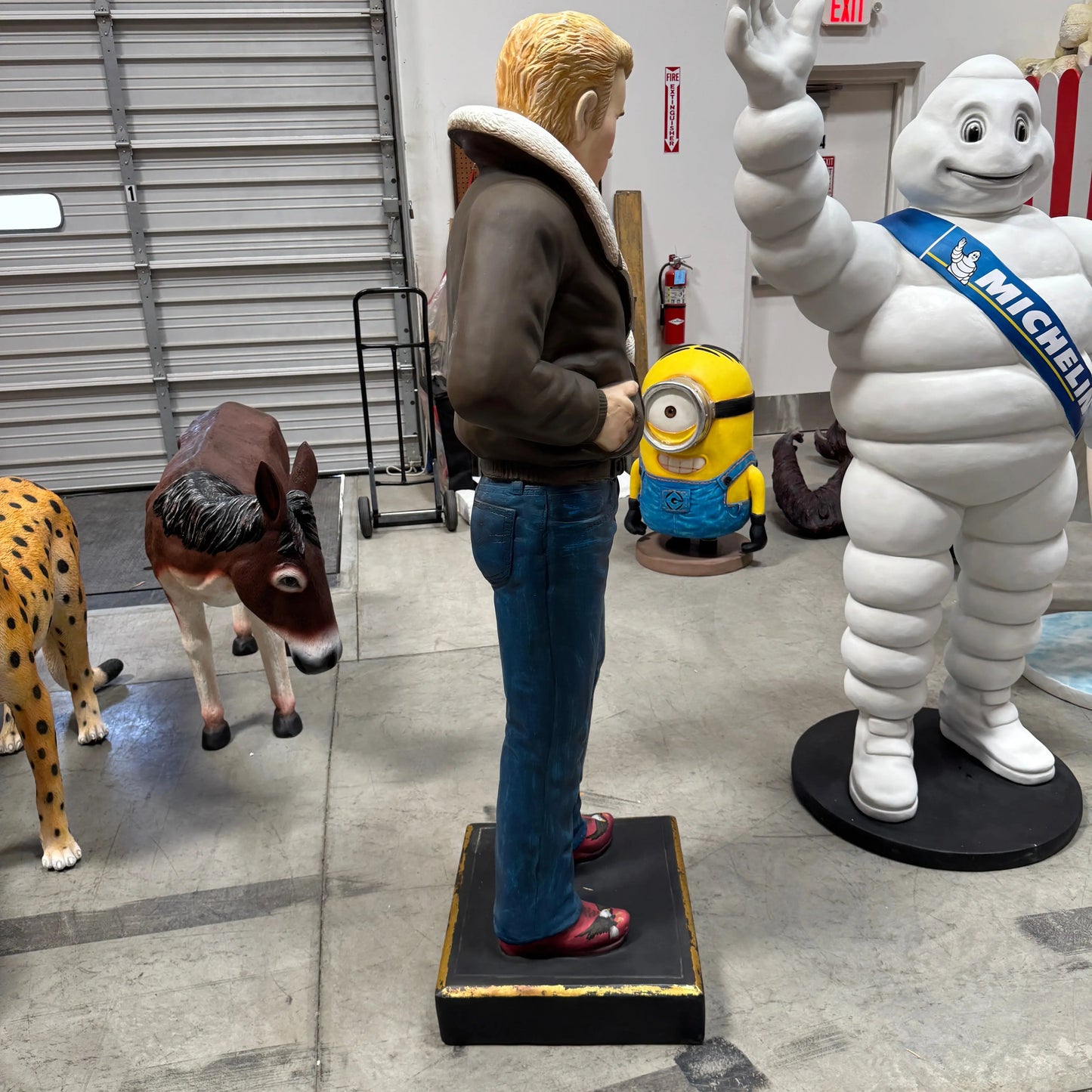 Actor Dean Life Size Statue C0036-366-A