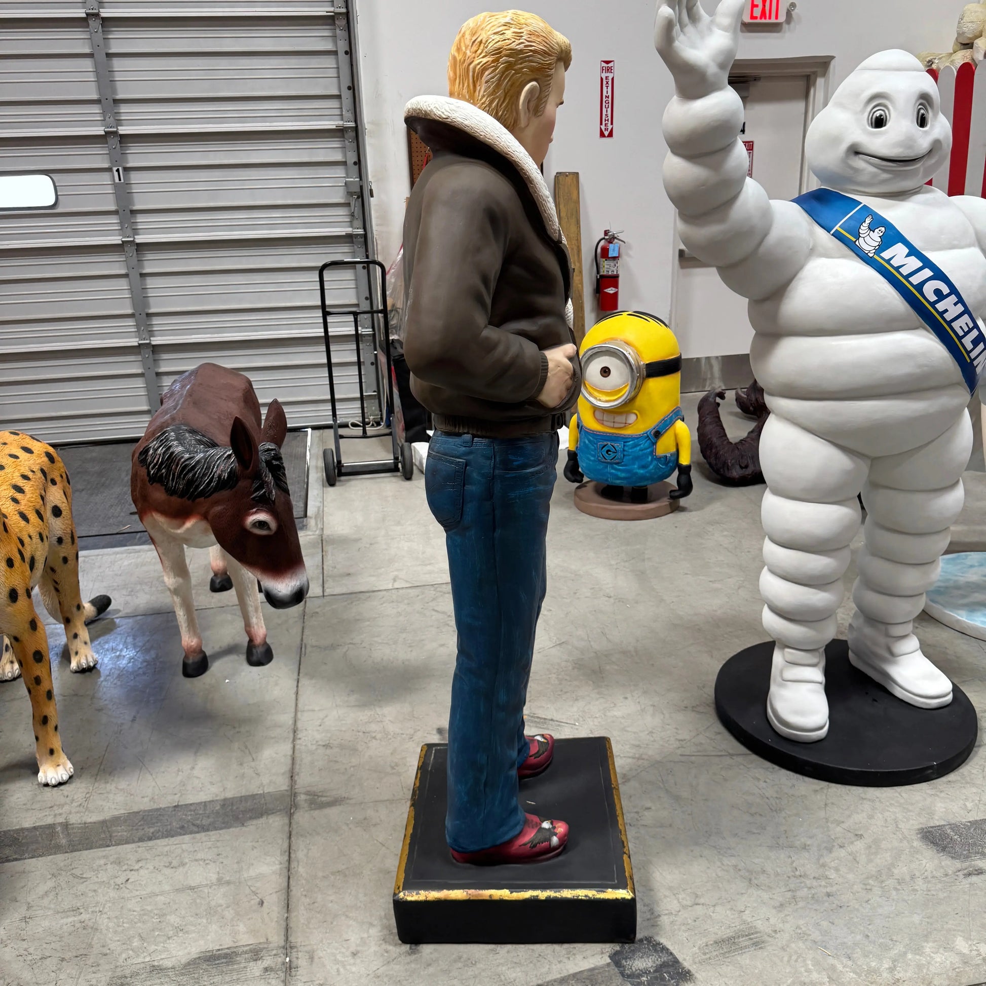 Actor Dean Life Size Statue C0036-366-A