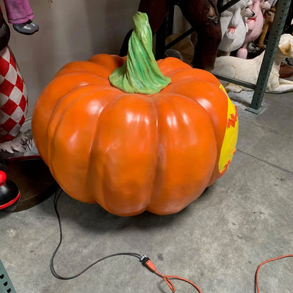 Graveyard Pumpkin Lantern Statue