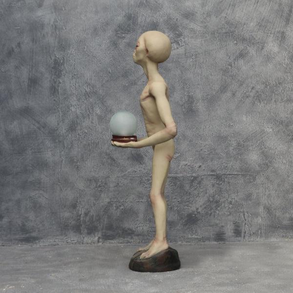 Alien Encounter With Lamp Statue