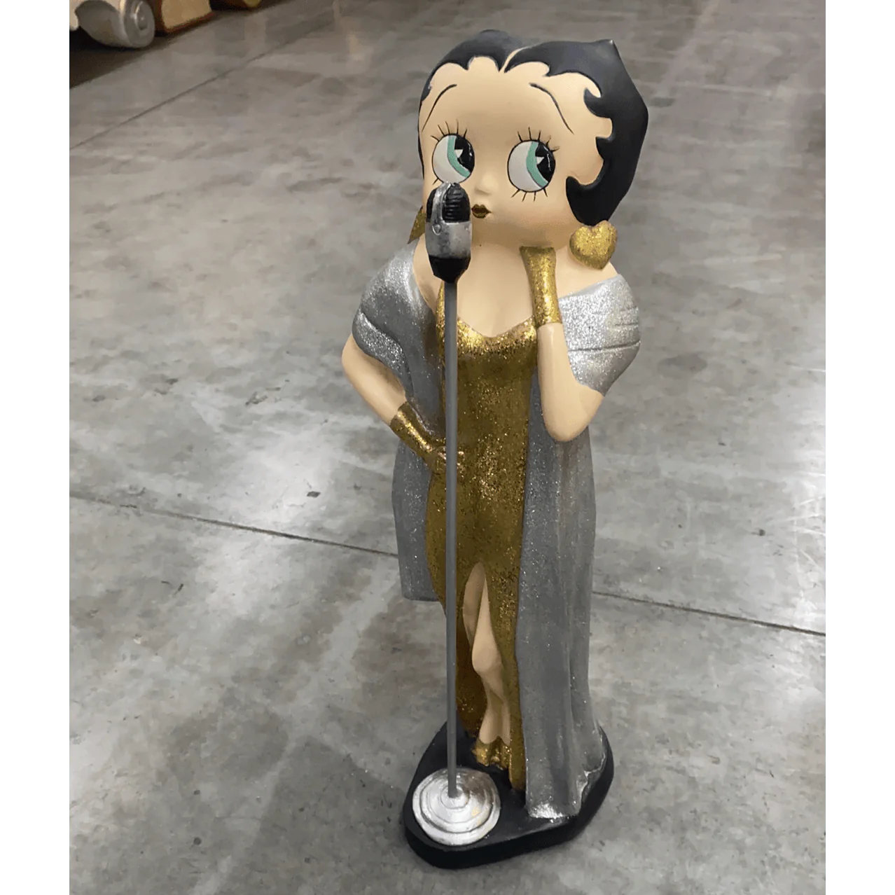 Small Betty Boop Singer in Gold Statue