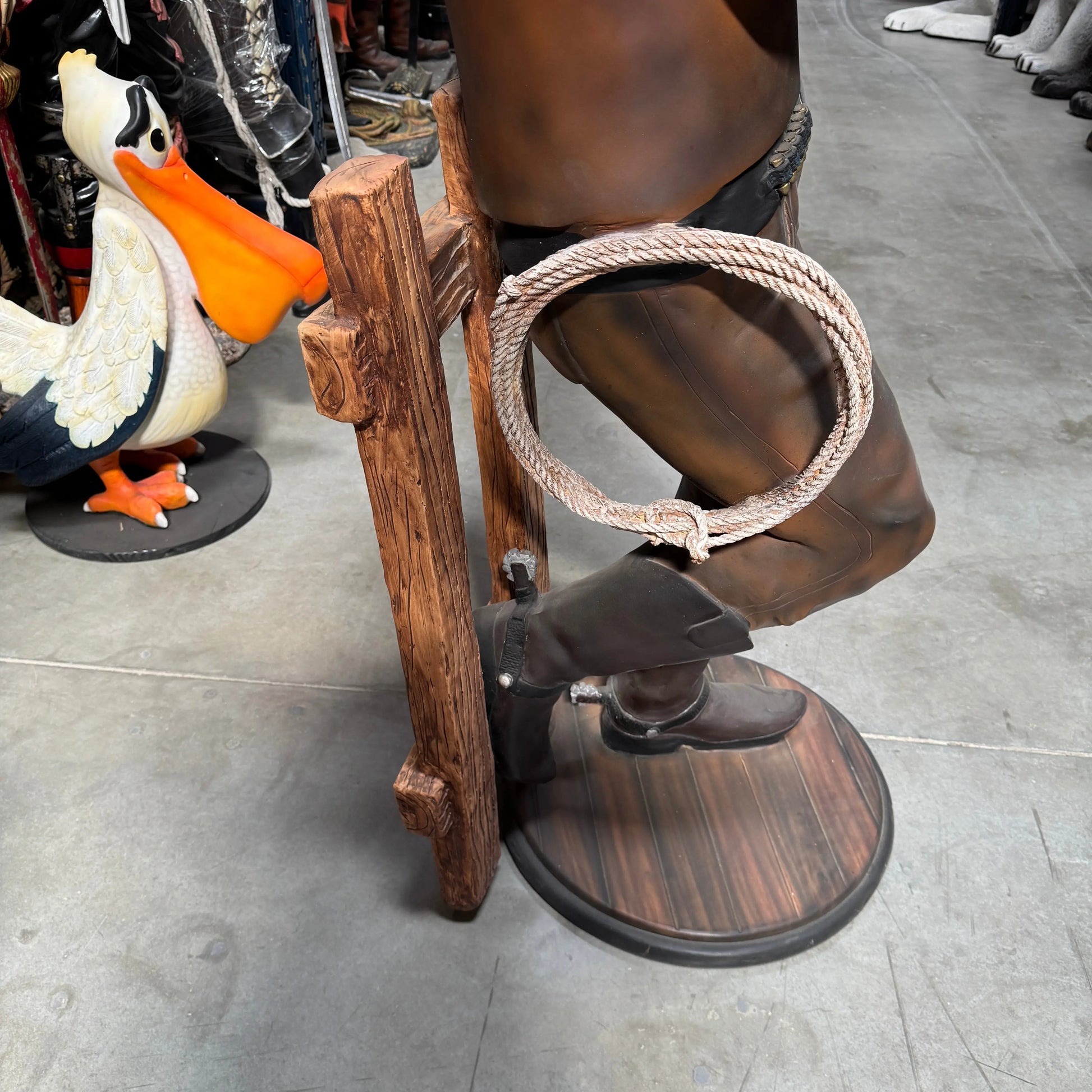 Cowboy Comic Statue LS258-C173-PT