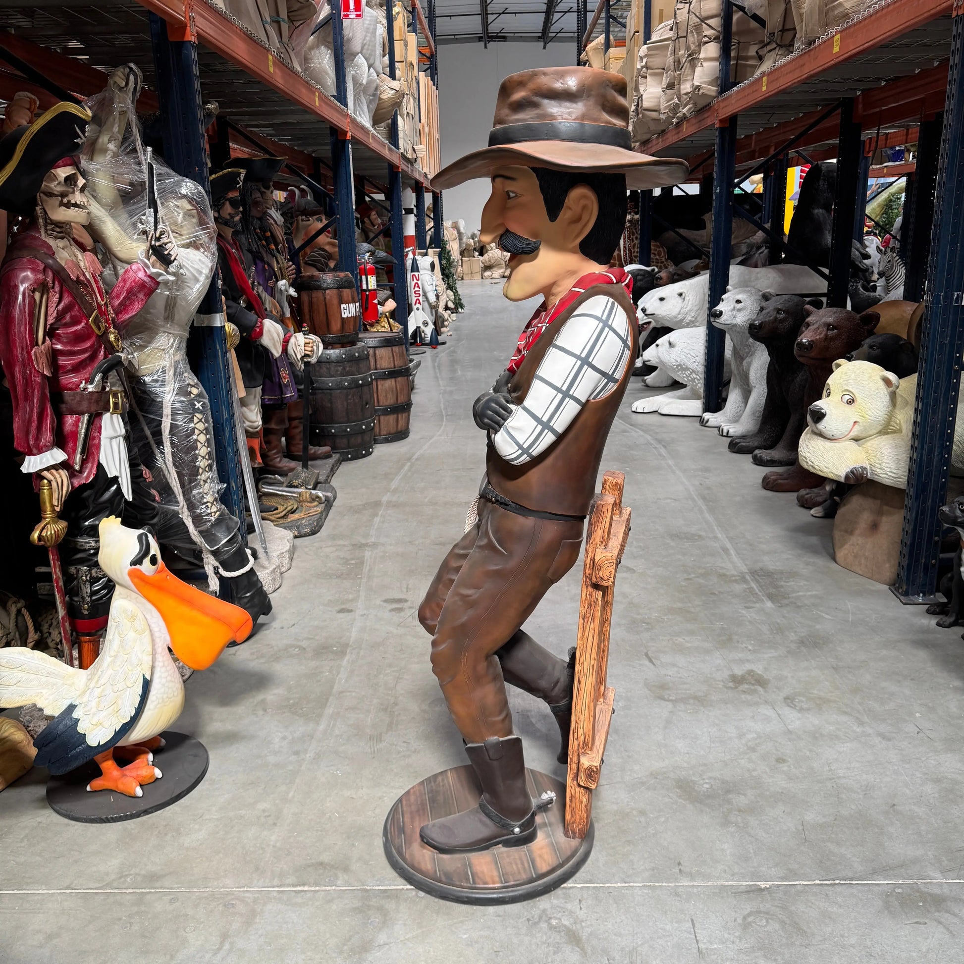 Cowboy Comic Statue LS258-C173-PT