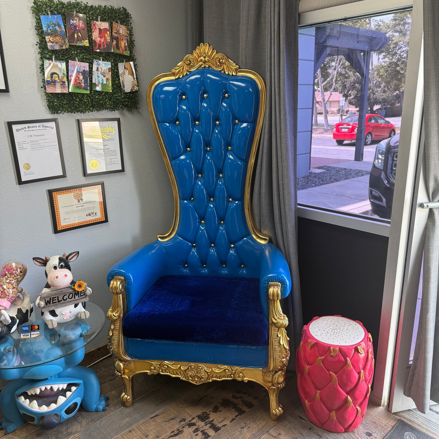 Blue Royal Throne Statue