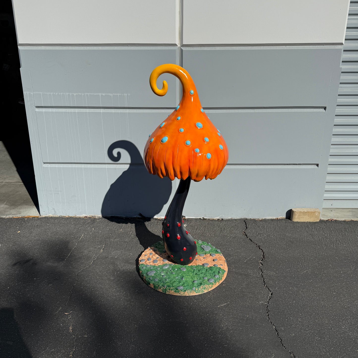 Large Poison Mushroom Statue