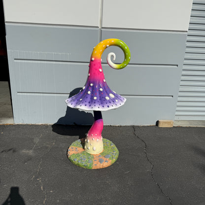 Large Swirl Mushroom Statue