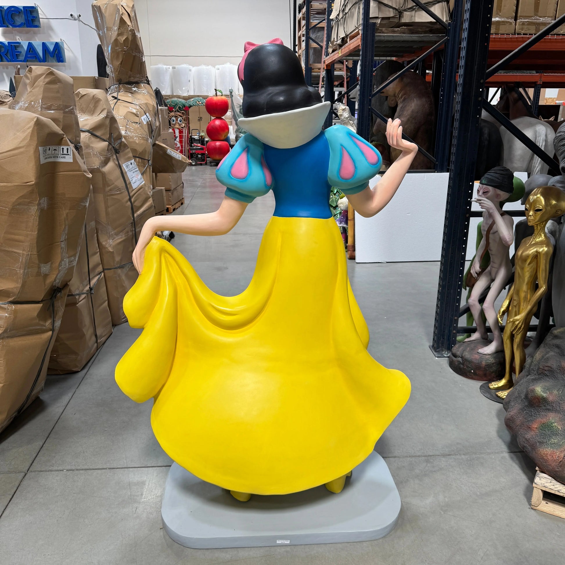 Princess Lady in Gown Statue SH020-DY-006-A