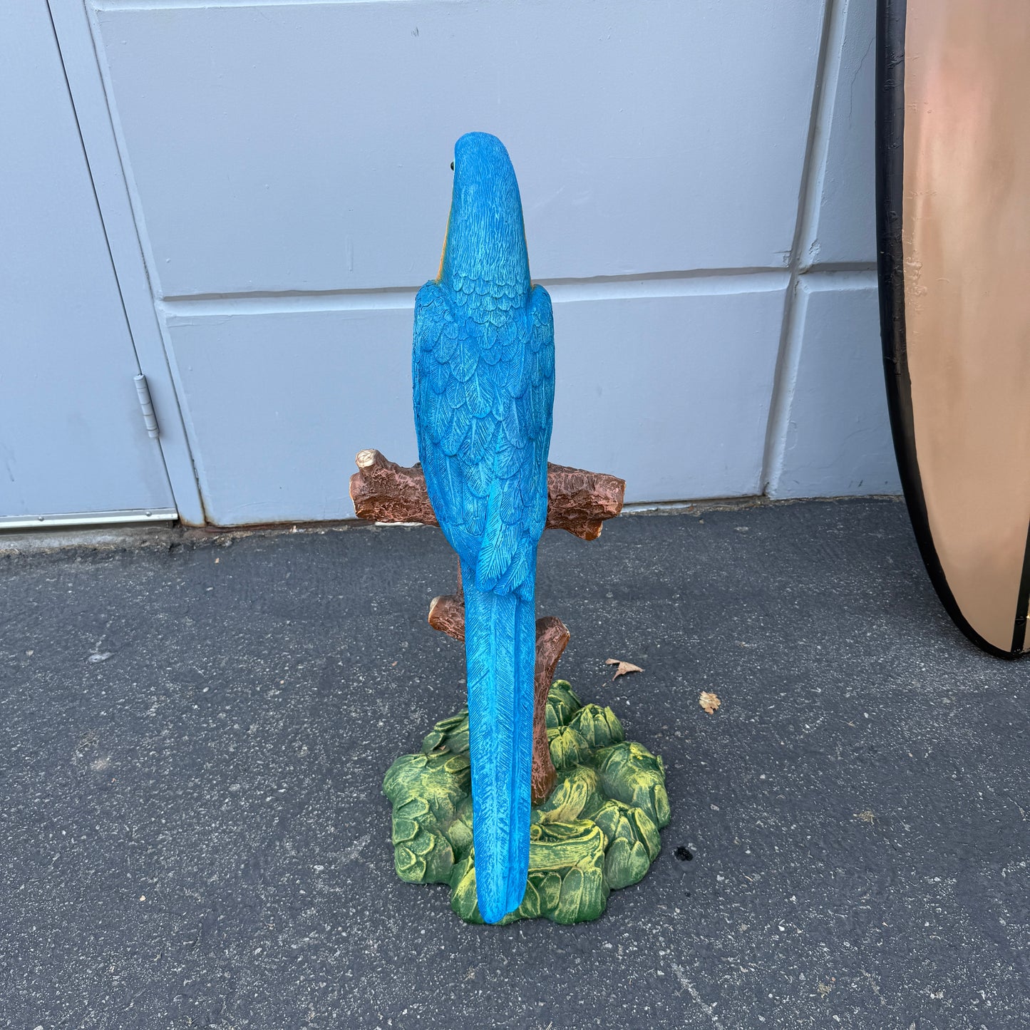 Blue Macaw Parrot On Branch Statue