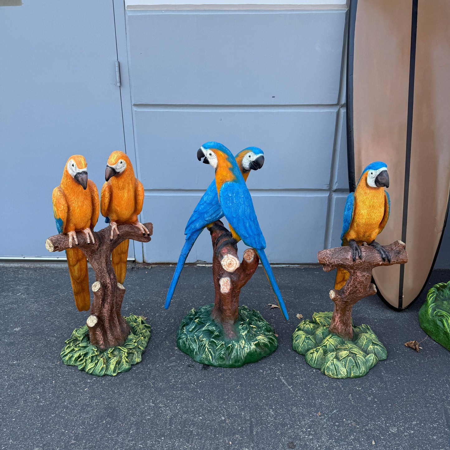 Blue Macaw Parrots On Branch Statue