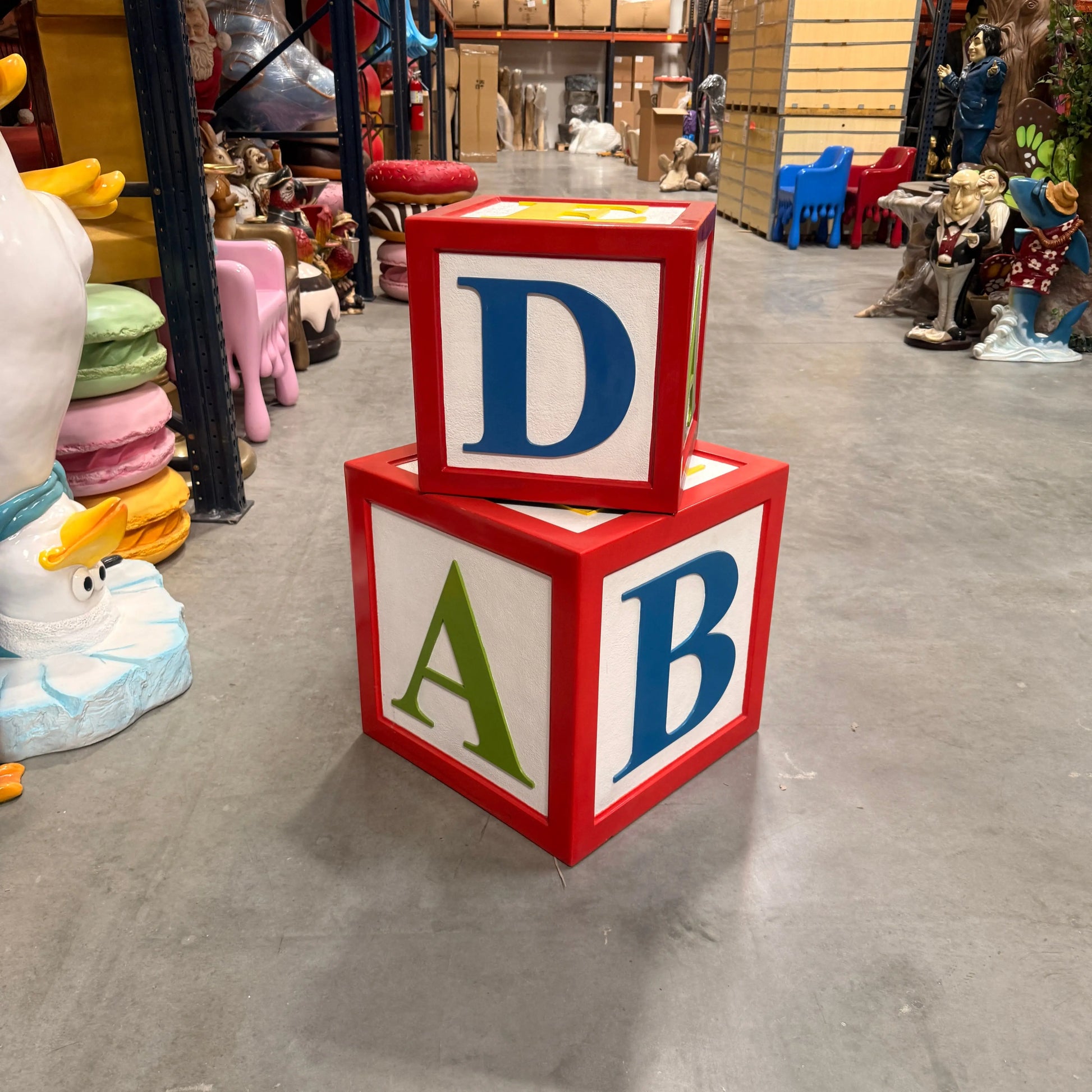 Letter Block Statue M0158-180042-H