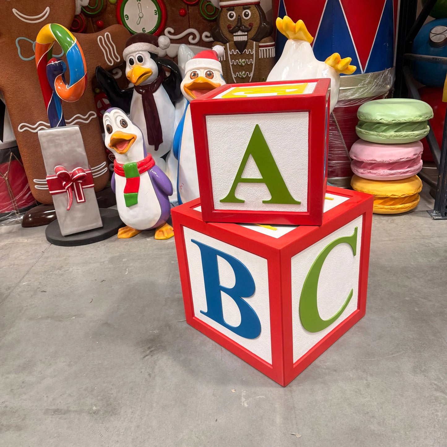 Letter Block Statue M0158-180042-H