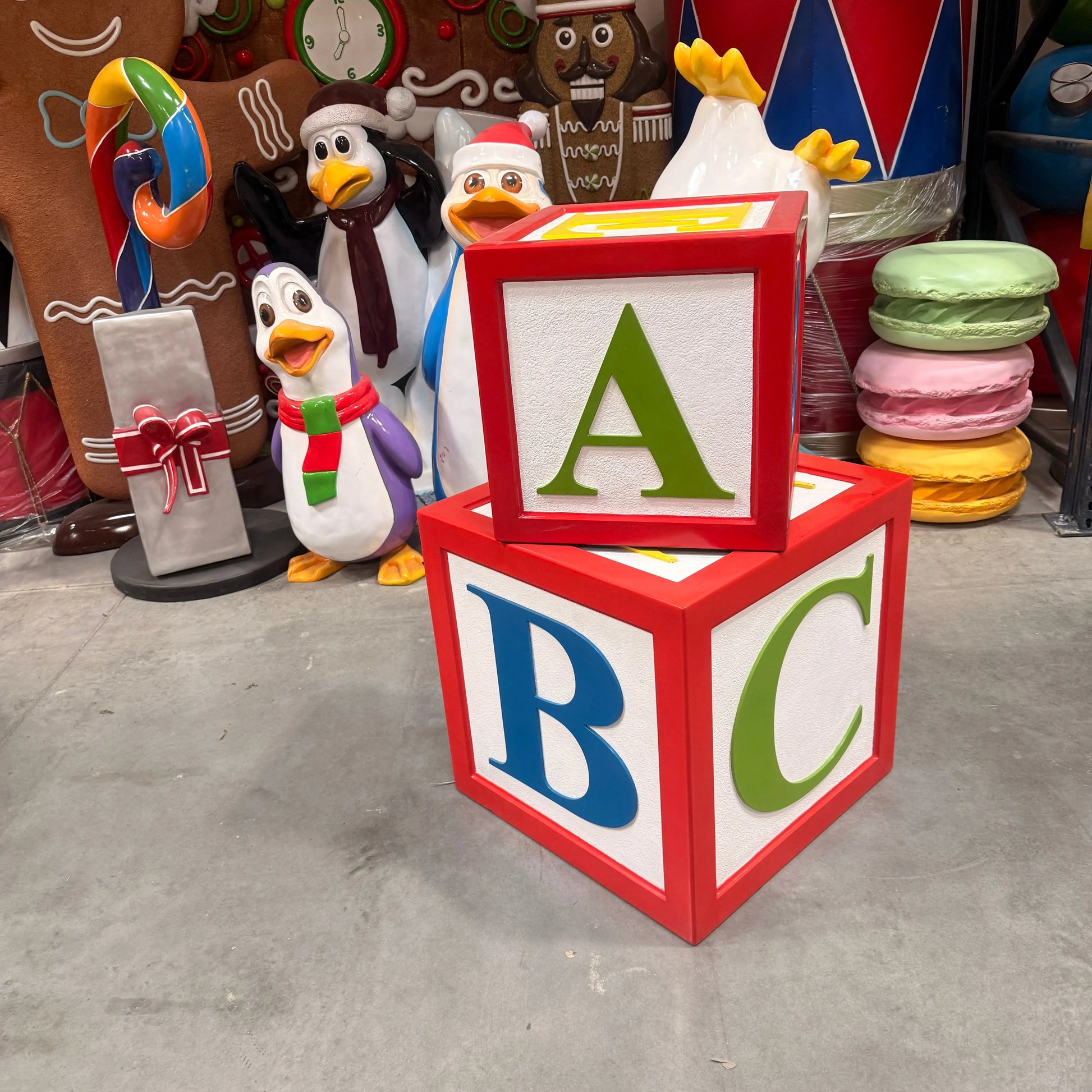 Letter Block Statue M0158-180042-H