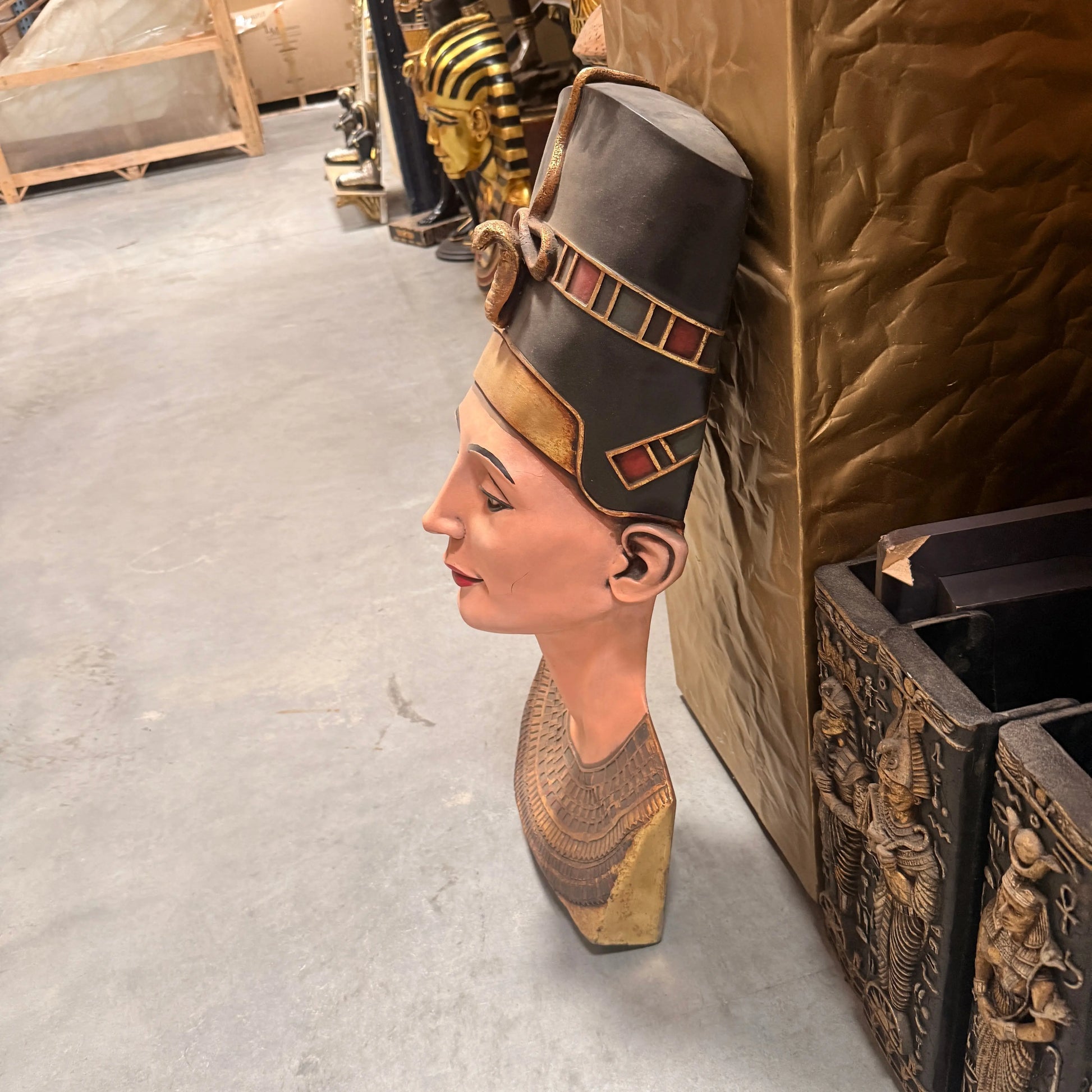 Egyptian Queen Nefertiti Bust Statue E0033A-OTTUB-H