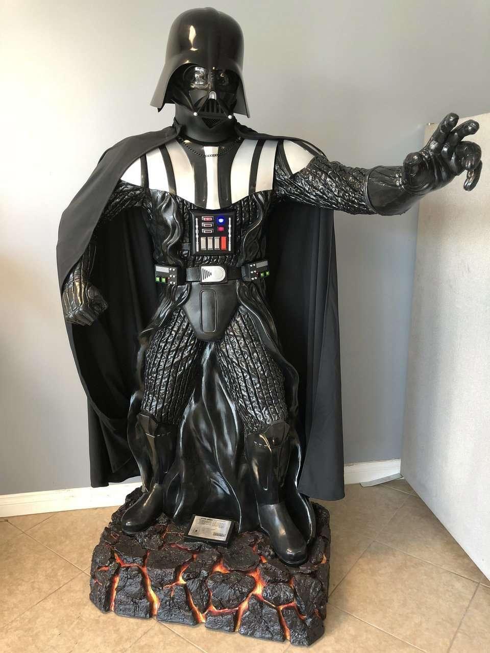 Darth Vader Star Wars Statue