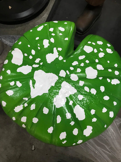 Green Split Mushroom Stool Statue