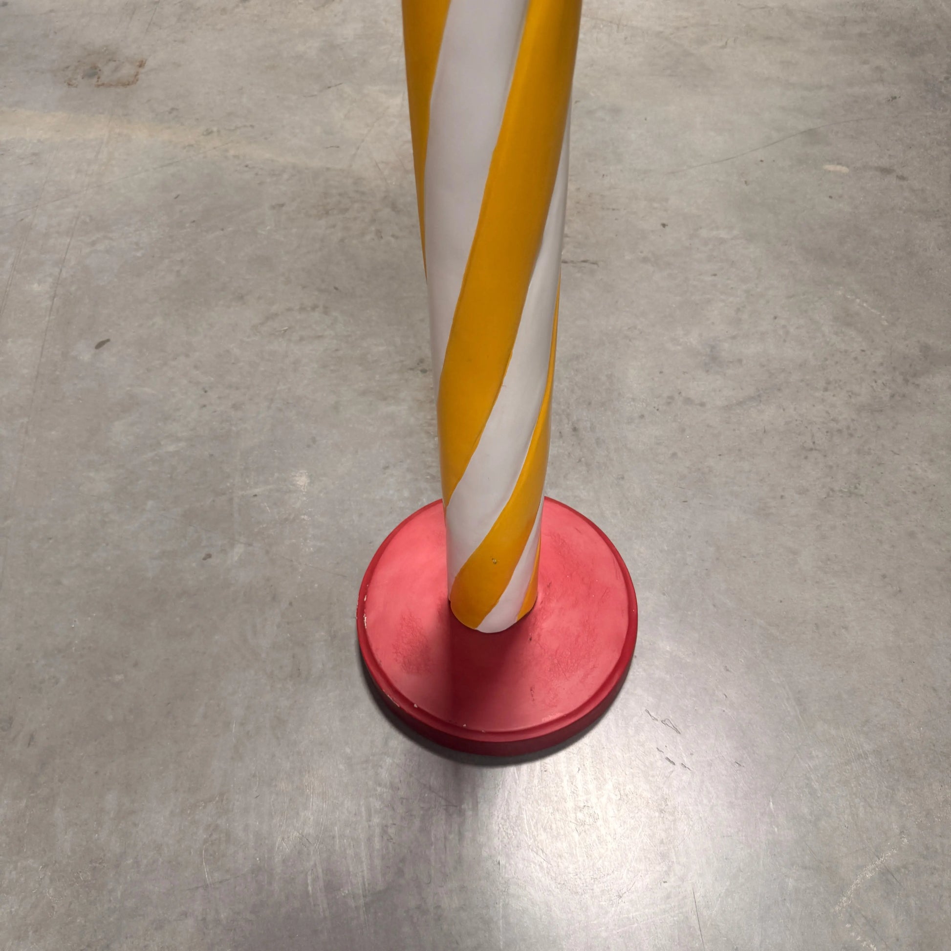 Yellow Candy Stick Statue R0318Y-S071-PT
