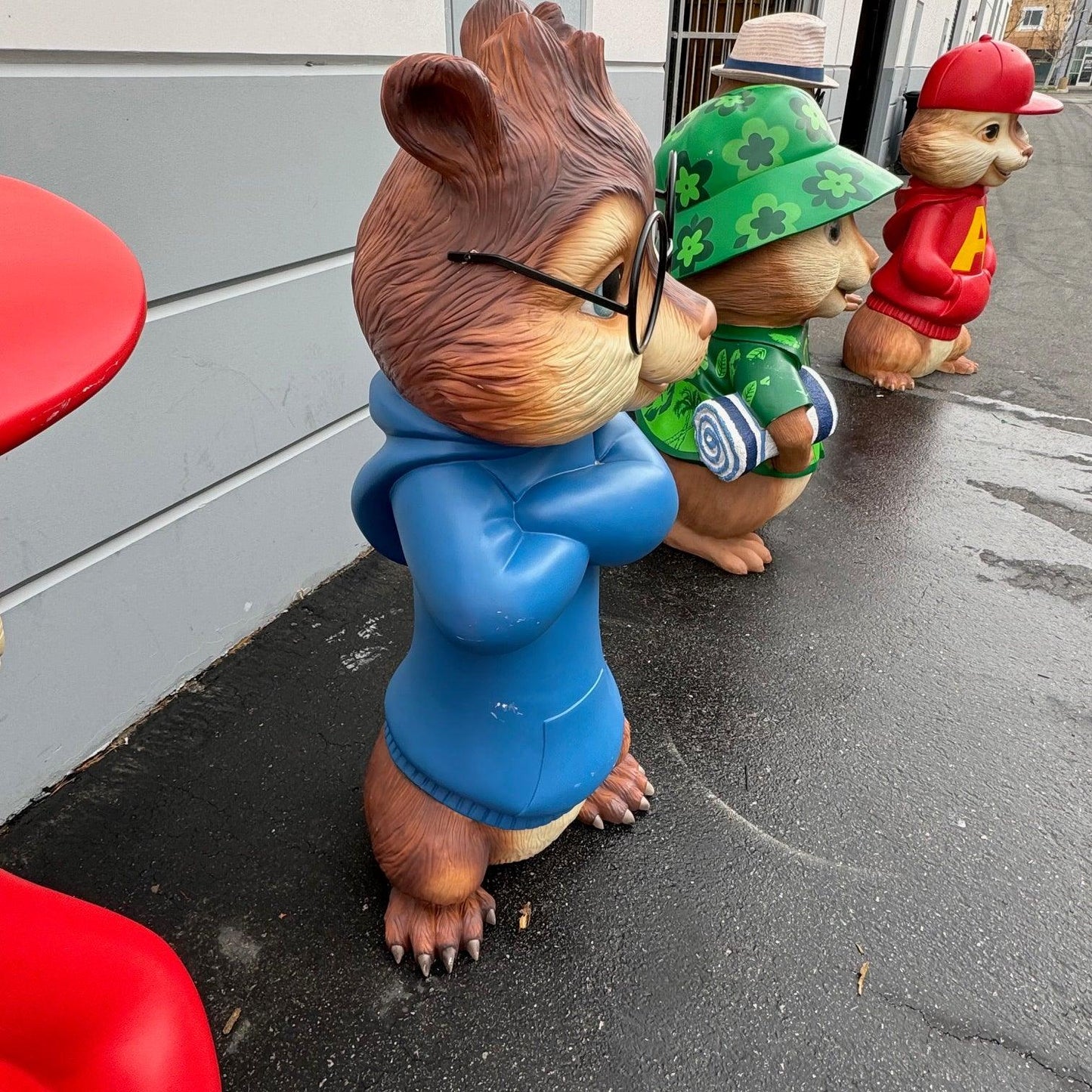 Classic Alvin and the Chipmunks Statue