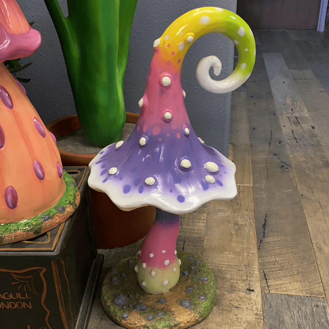 Small Swirl Mushroom Statue