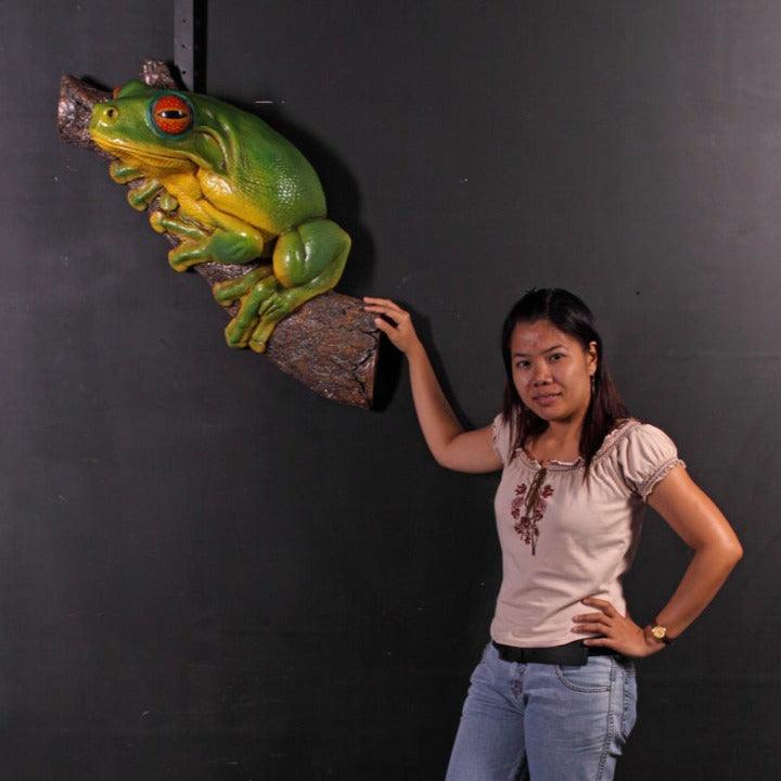 Hanging Tree Frog Statue - LM Treasures Prop Rentals 