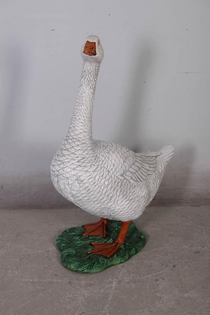 Goose Life Size Statue Prop