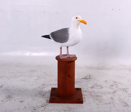 Seagull On Post Statue - LM Treasures Prop Rentals 