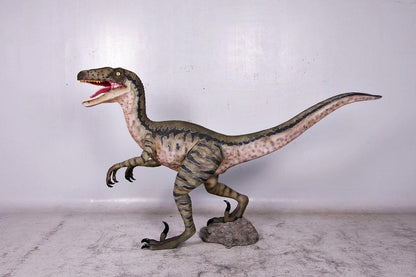 Green Velociraptor Dinosaur Statue - LM Treasures Prop Rentals 