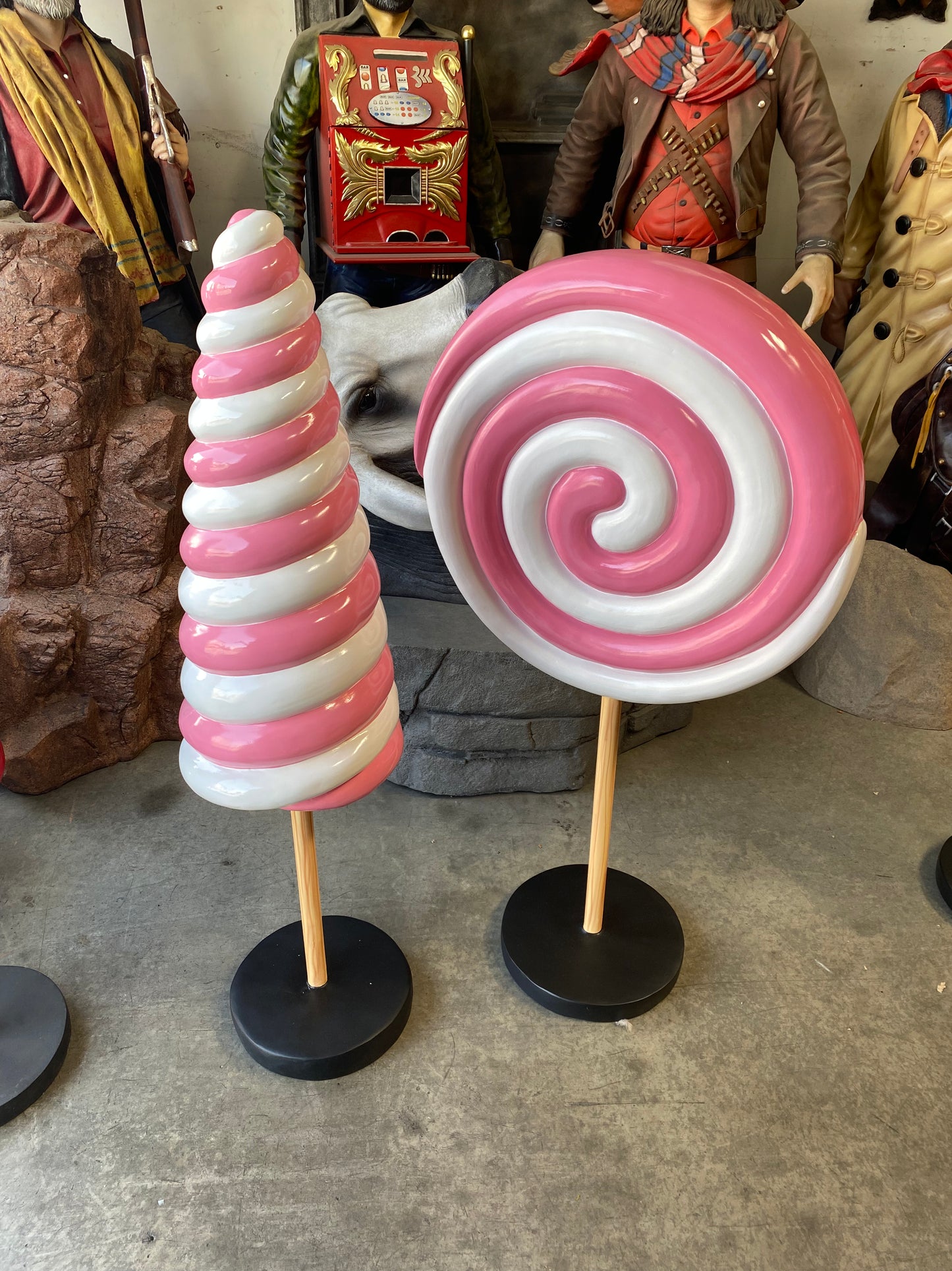 Small Pink Twirl Lollipop Statue